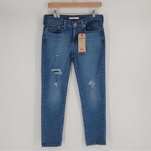 NWT! Levi’s Boyfriend Jeans​​